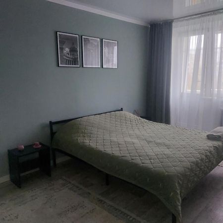 Daily short term flat Apartman Uralszk Kültér fotó