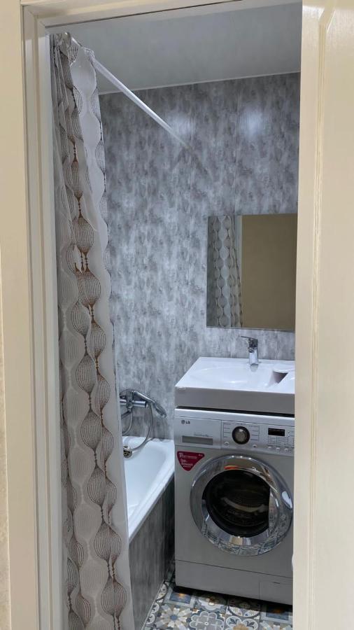Daily short term flat Apartman Uralszk Kültér fotó